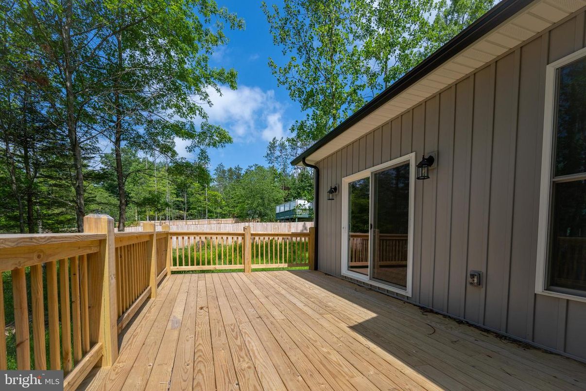 Exterior, Wood Texture Flooring