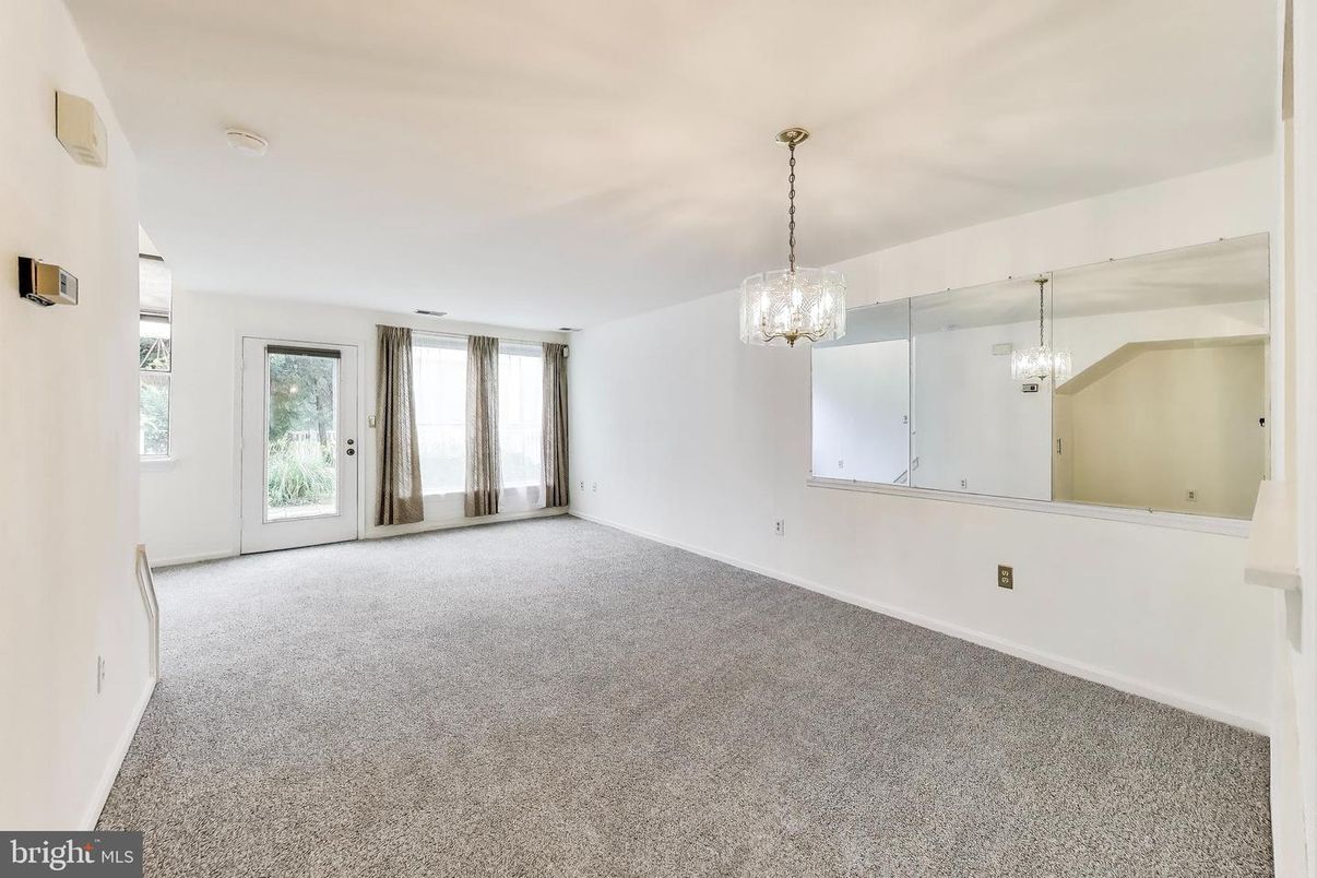 Chandelier, Empty room, Interior