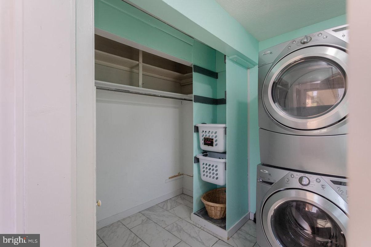 Interior, Marble, Utility Closets, Washer