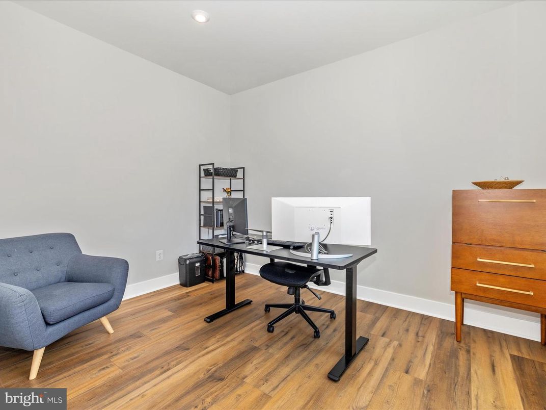 Home Office, Interior, Recessed Lighting, Wood Texture Flooring