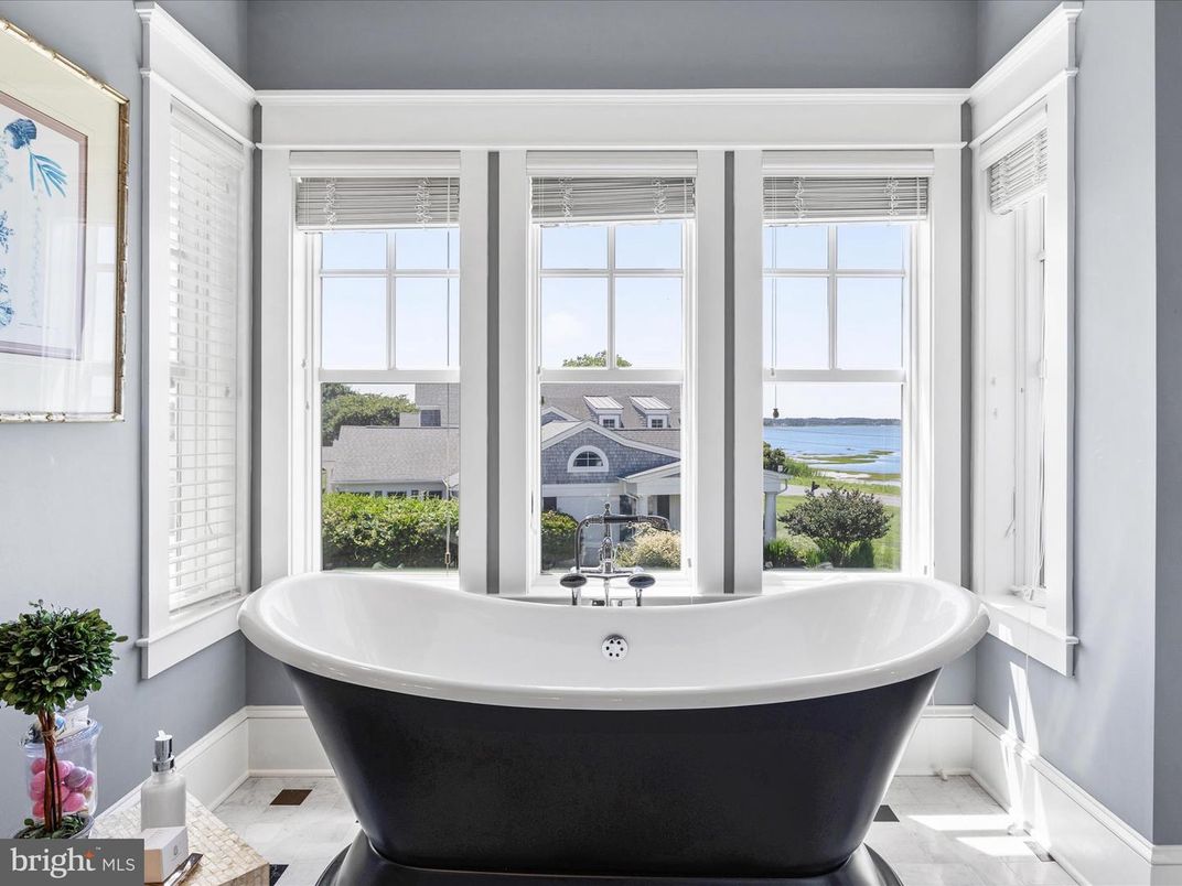 Bathroom, Free Standing Baths, Interior, Water