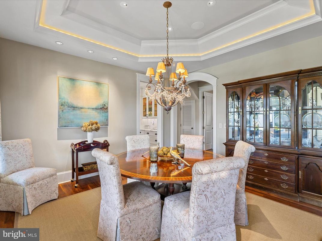 Chandelier, Dining room, Interior, Recessed Lighting, Wood Texture Flooring