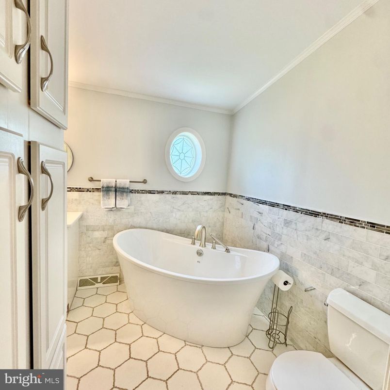 Bathroom, Free Standing Baths, Interior
