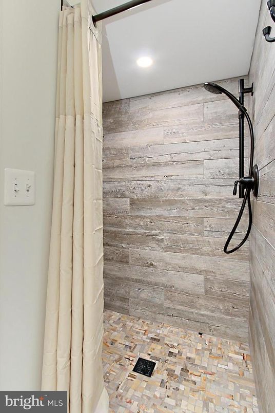 Bathroom, Interior, Recessed Lighting, Wooden Walls