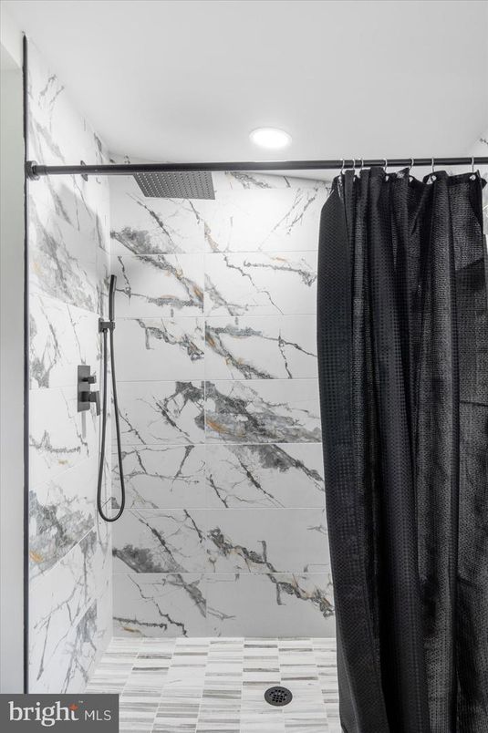 Bathroom, Interior, Marble Walls, Recessed Lighting
