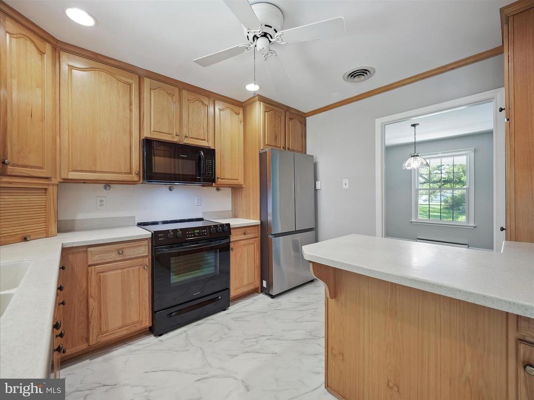Interior, Kitchen, Marble, Pendant Lights, Recessed Lighting