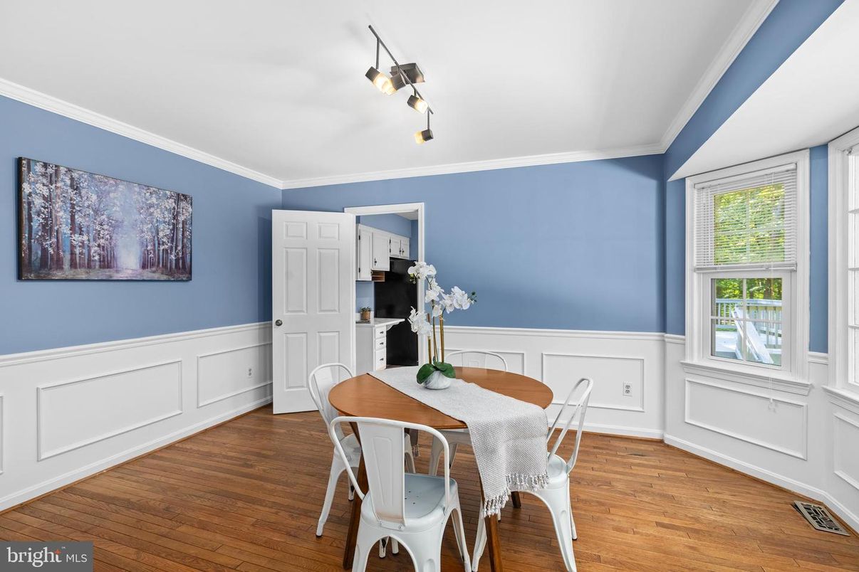 Dining room, Interior, Wood Texture Flooring
