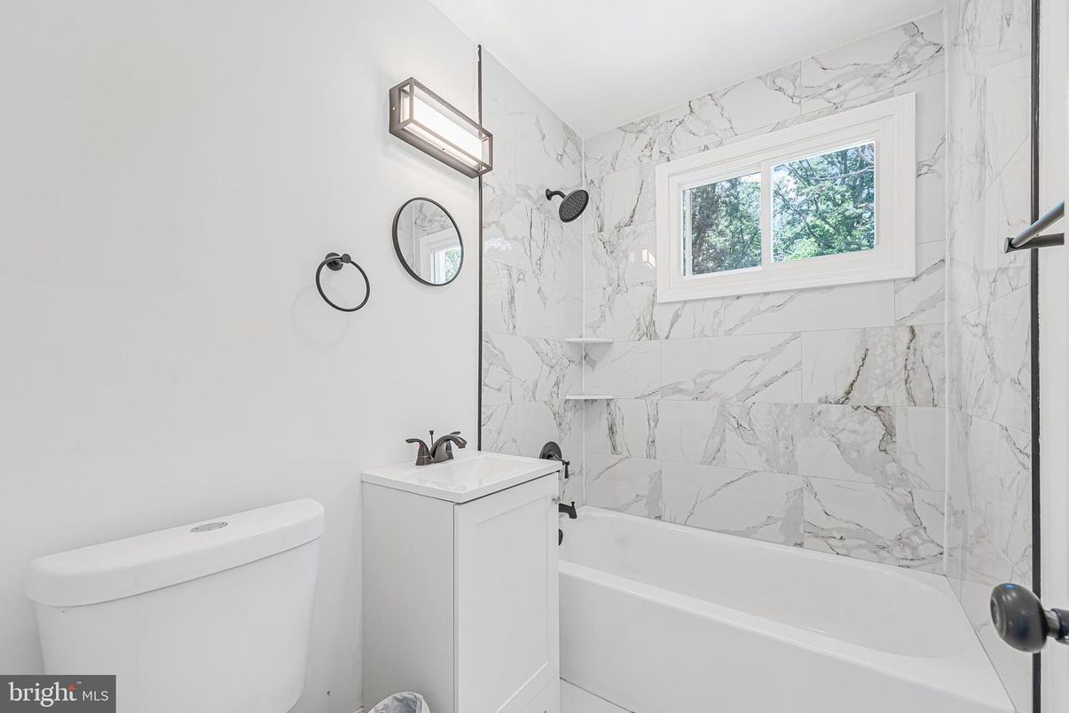 Bathroom, Interior, Marble Walls