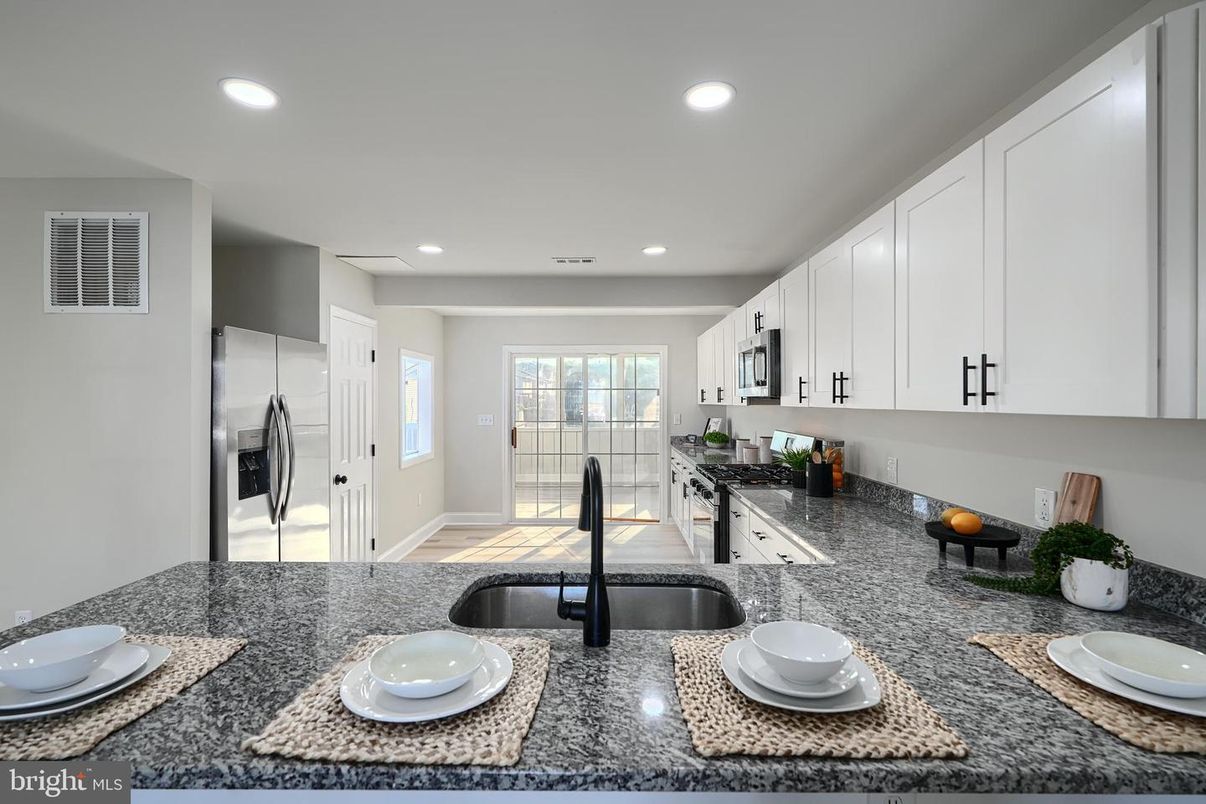Interior, Kitchen, Recessed Lighting