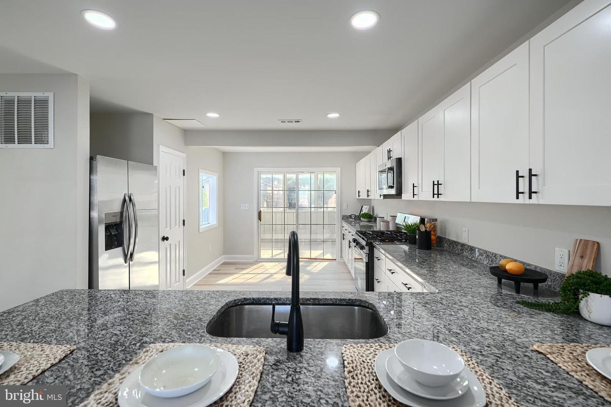 Interior, Kitchen, Recessed Lighting