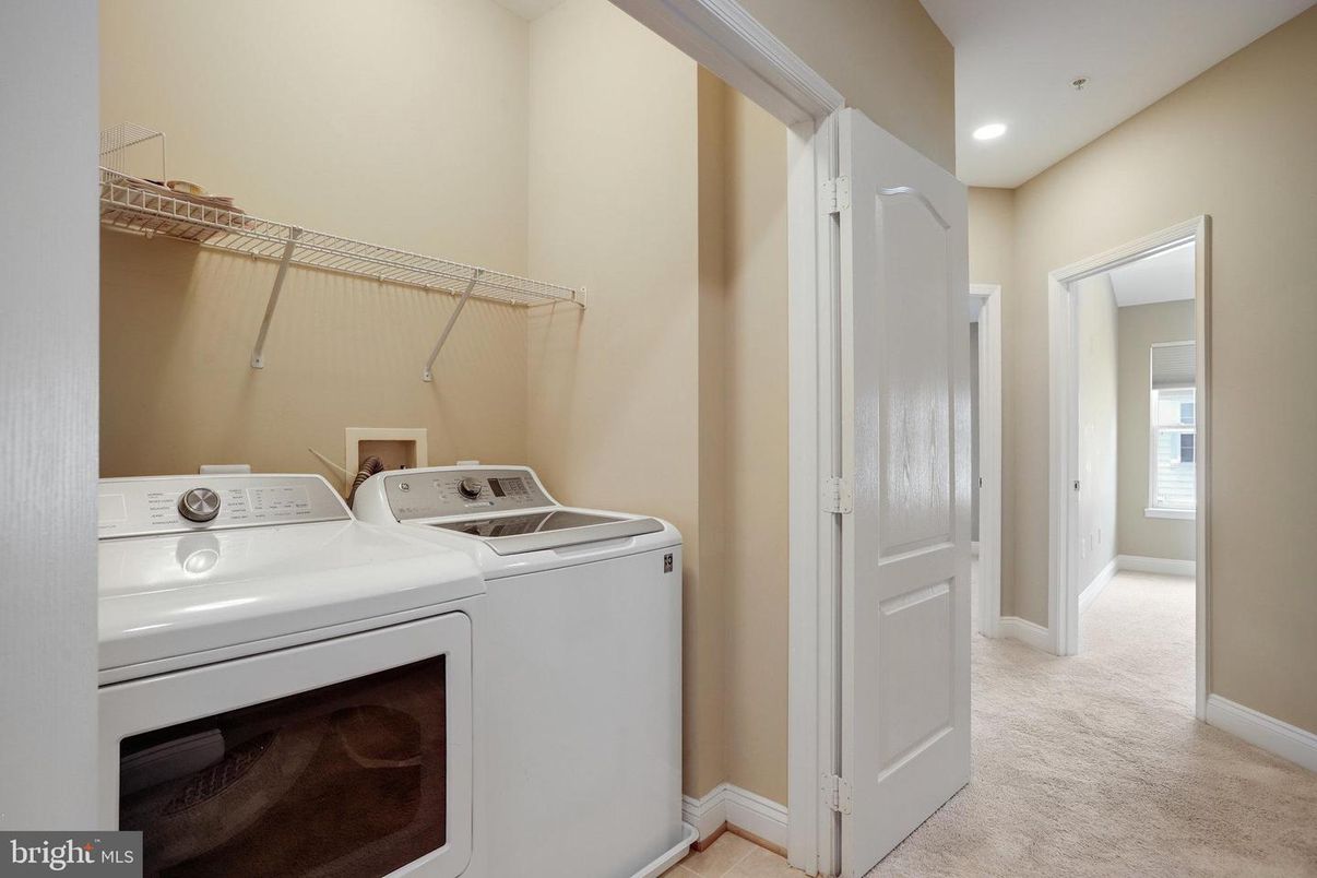 Interior, Recessed Lighting, Utility Closets, Washer