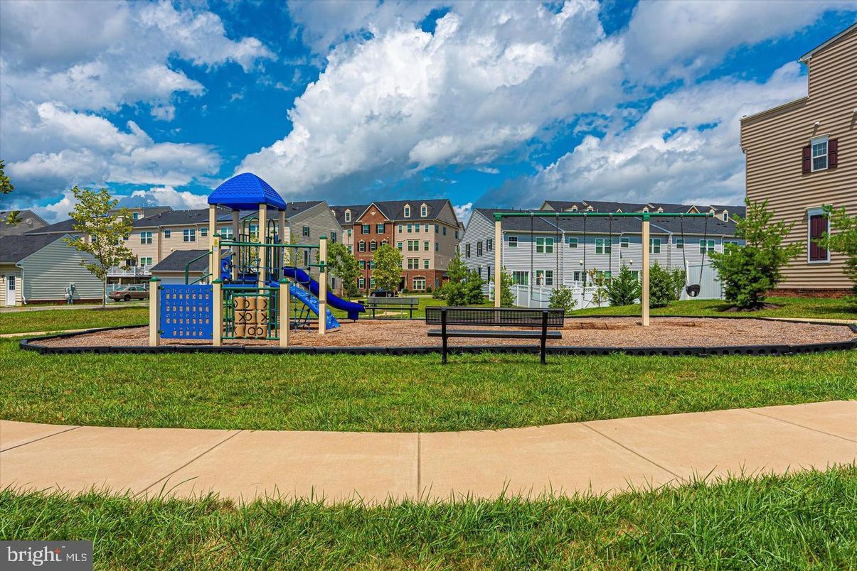 Backyard, Exterior, Playground