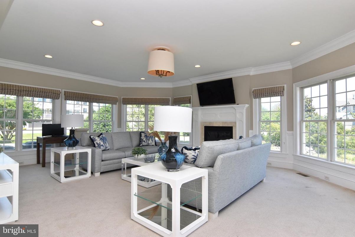 Fireplace, Interior, Living room, Recessed Lighting