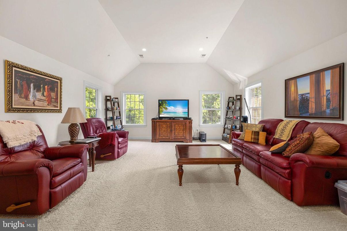 Game Room, Interior, Living room, Recessed Lighting