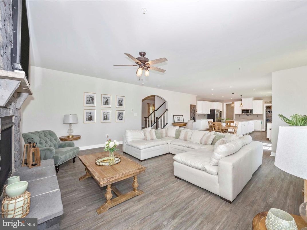 Fireplace, Interior, Kitchen, Living room, Pendant Lights, Recessed Lighting, Wood Texture Flooring