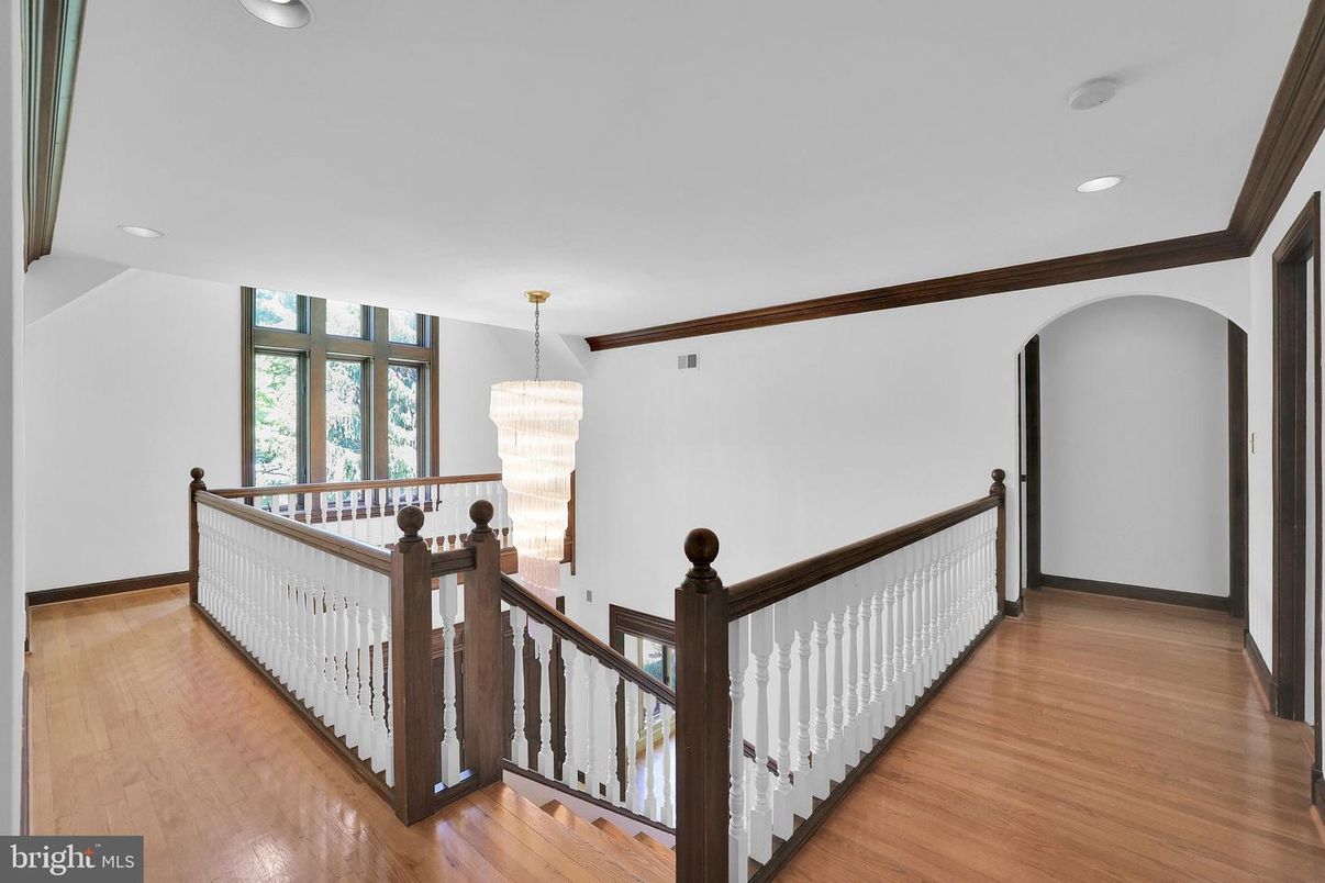 Chandelier, Interior, Recessed Lighting, Wood Texture Flooring