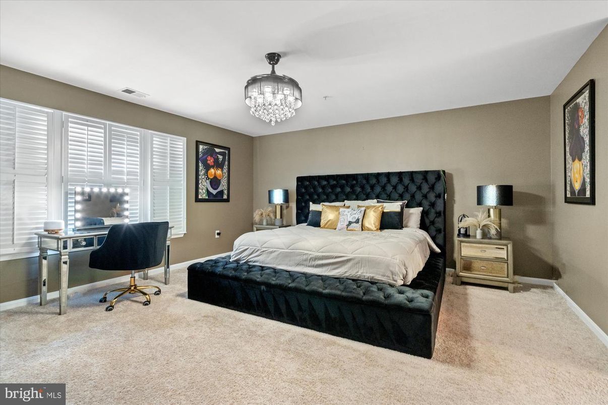 Bedroom, Chandelier, Home Office, Interior