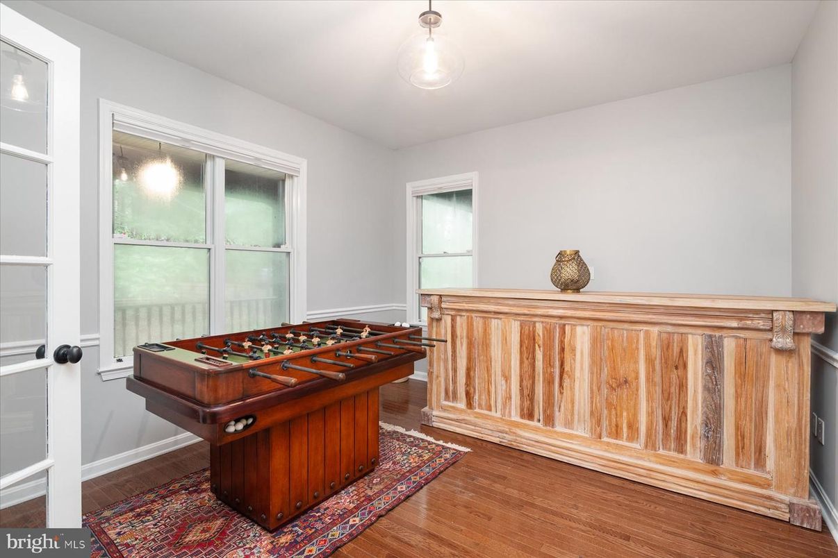 Game Room, Interior, Wood Texture Flooring