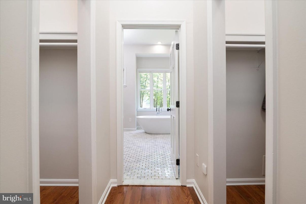 Bathroom, Free Standing Baths, Interior, Recessed Lighting, Wood Texture Flooring