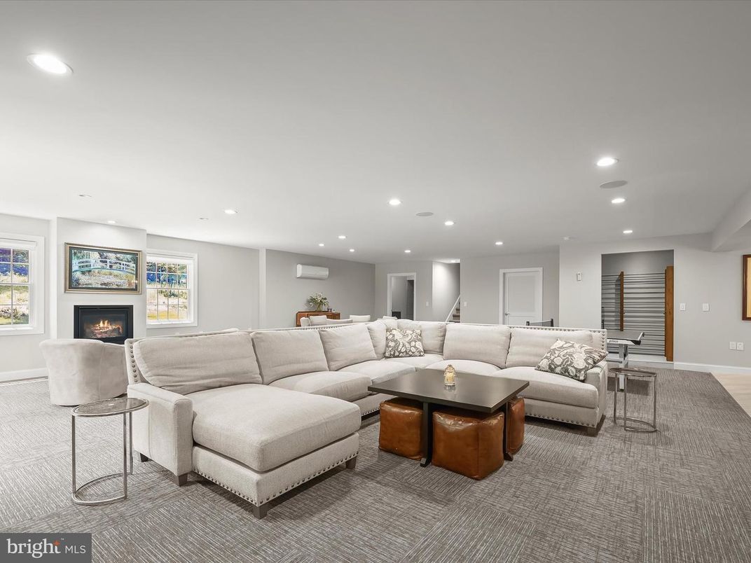 Fireplace, Interior, Living room, Recessed Lighting