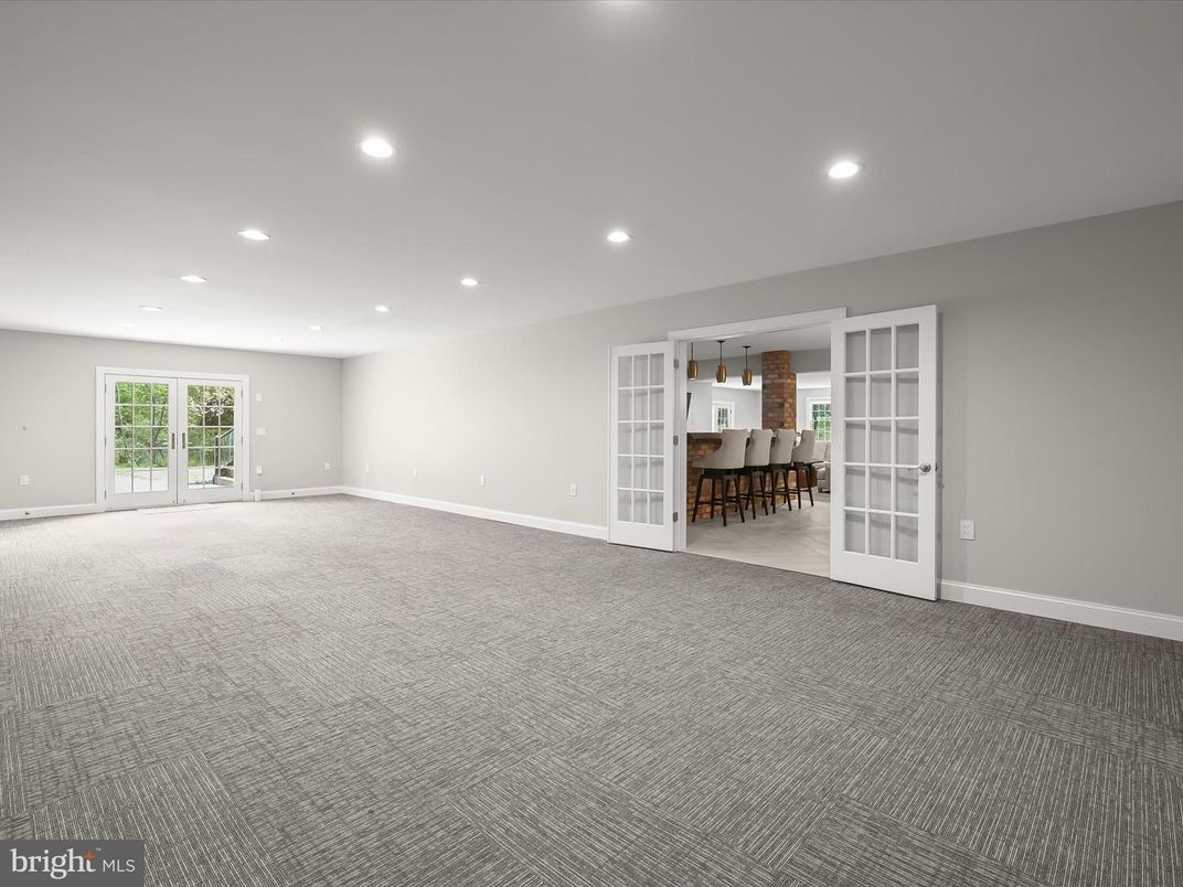 Dining room, Empty room, Interior, Recessed Lighting