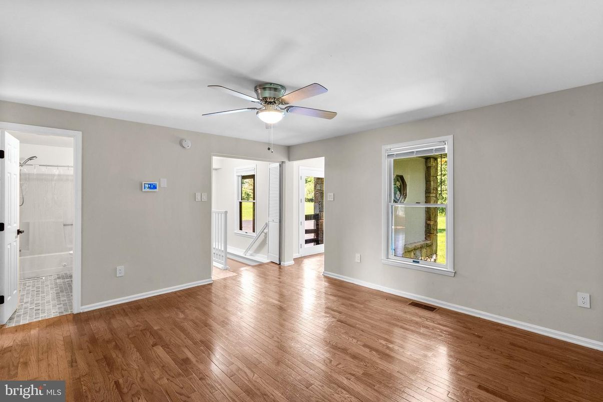 Bathroom, Empty room, Interior, Wood Texture Flooring