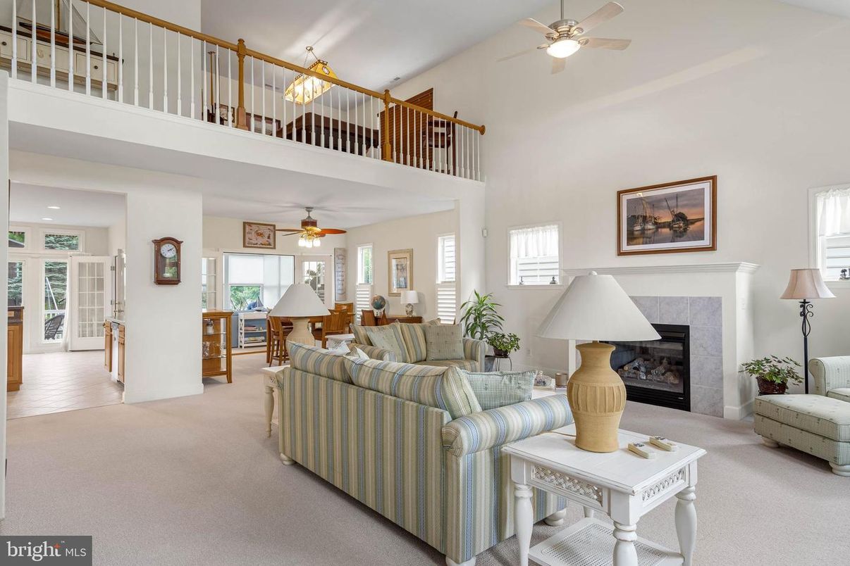 Fireplace, Interior, Living room