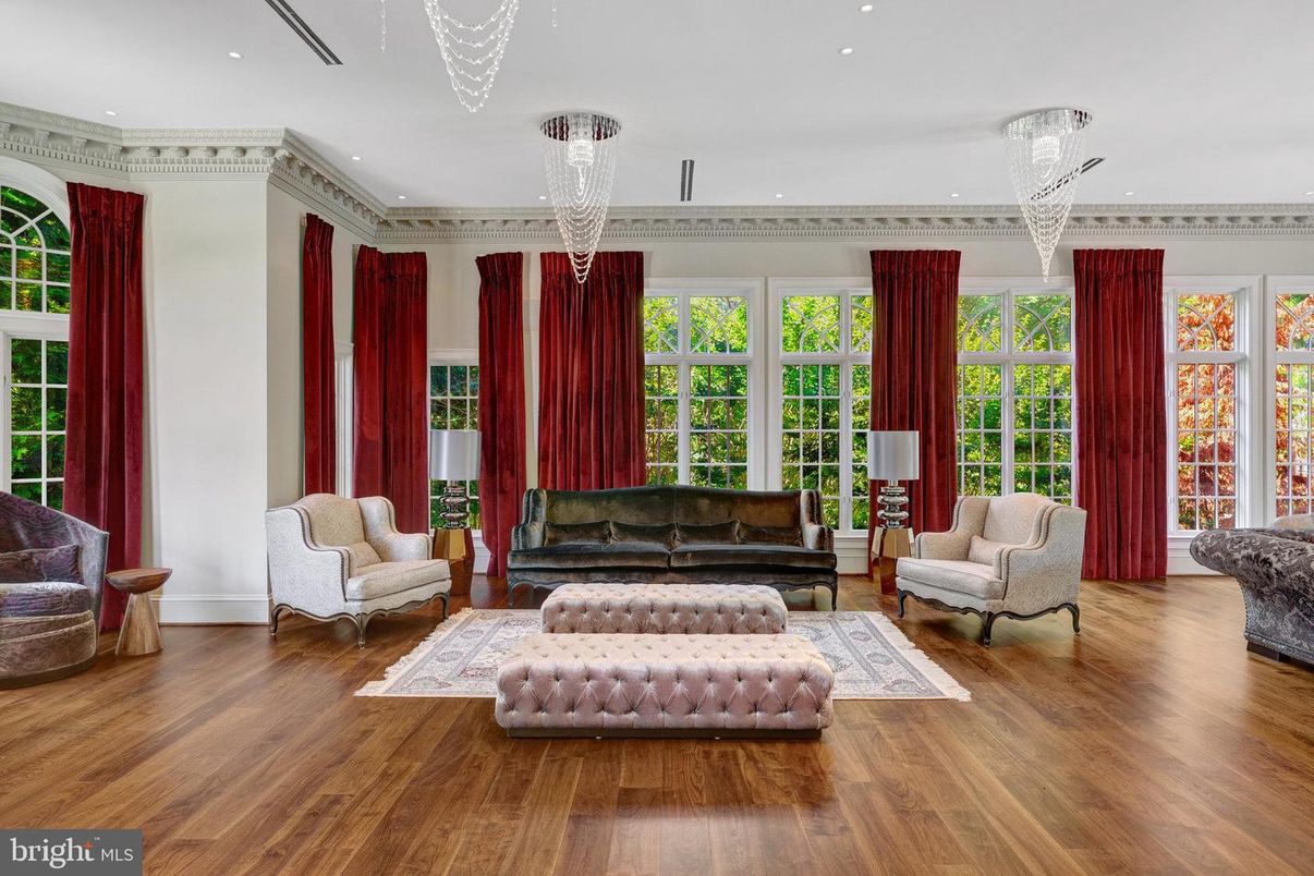 Chandelier, Interior, Living room, Recessed Lighting, Wood Texture Flooring