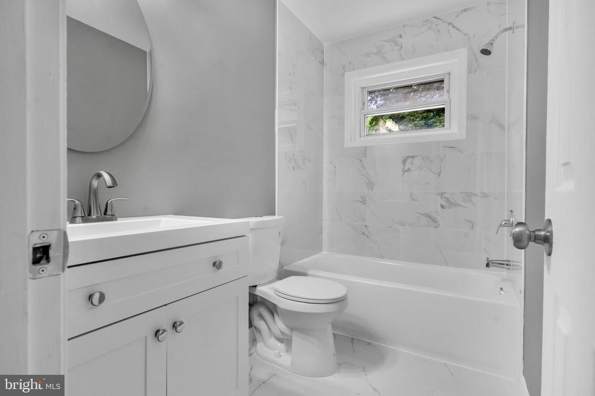 Bathroom, Interior, Marble, Marble Walls
