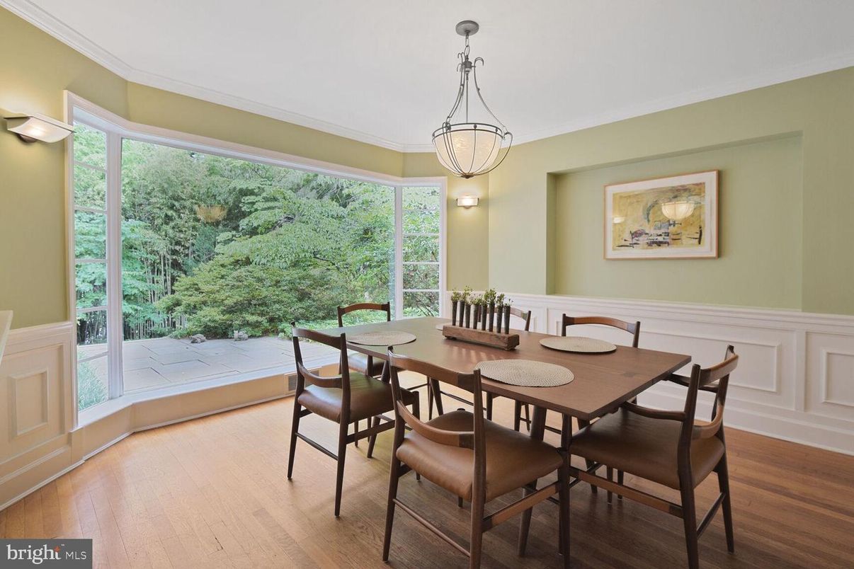 Dining room, Interior, Pendant Lights, Wood Texture Flooring