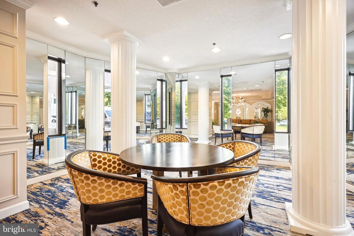 Chandelier, Dining room, Interior, Recessed Lighting