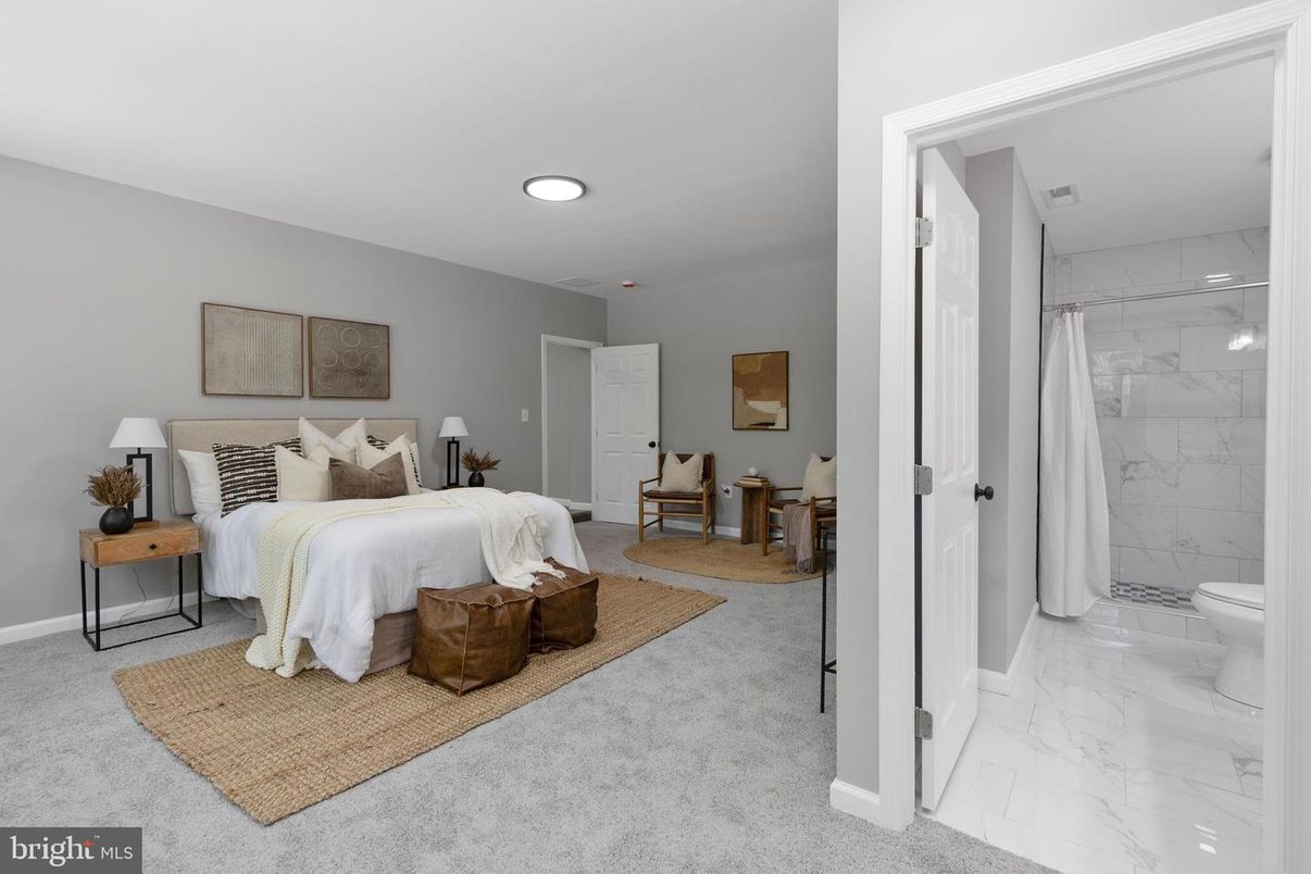 Bathroom, Bedroom, Interior, Marble, Marble Walls, Recessed Lighting