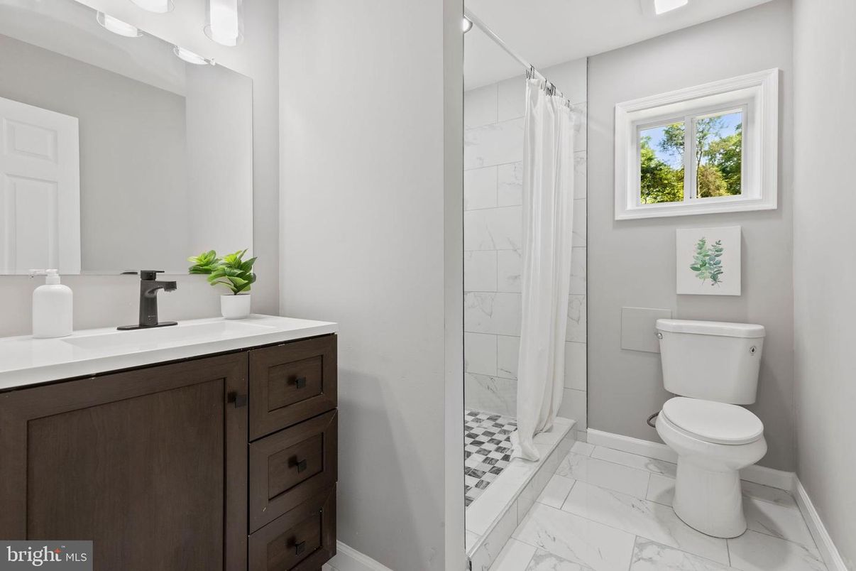 Bathroom, Interior, Marble, Marble Walls