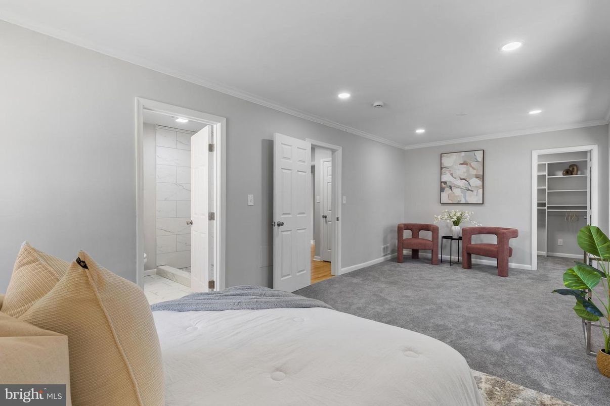 Bedroom, Interior, Recessed Lighting