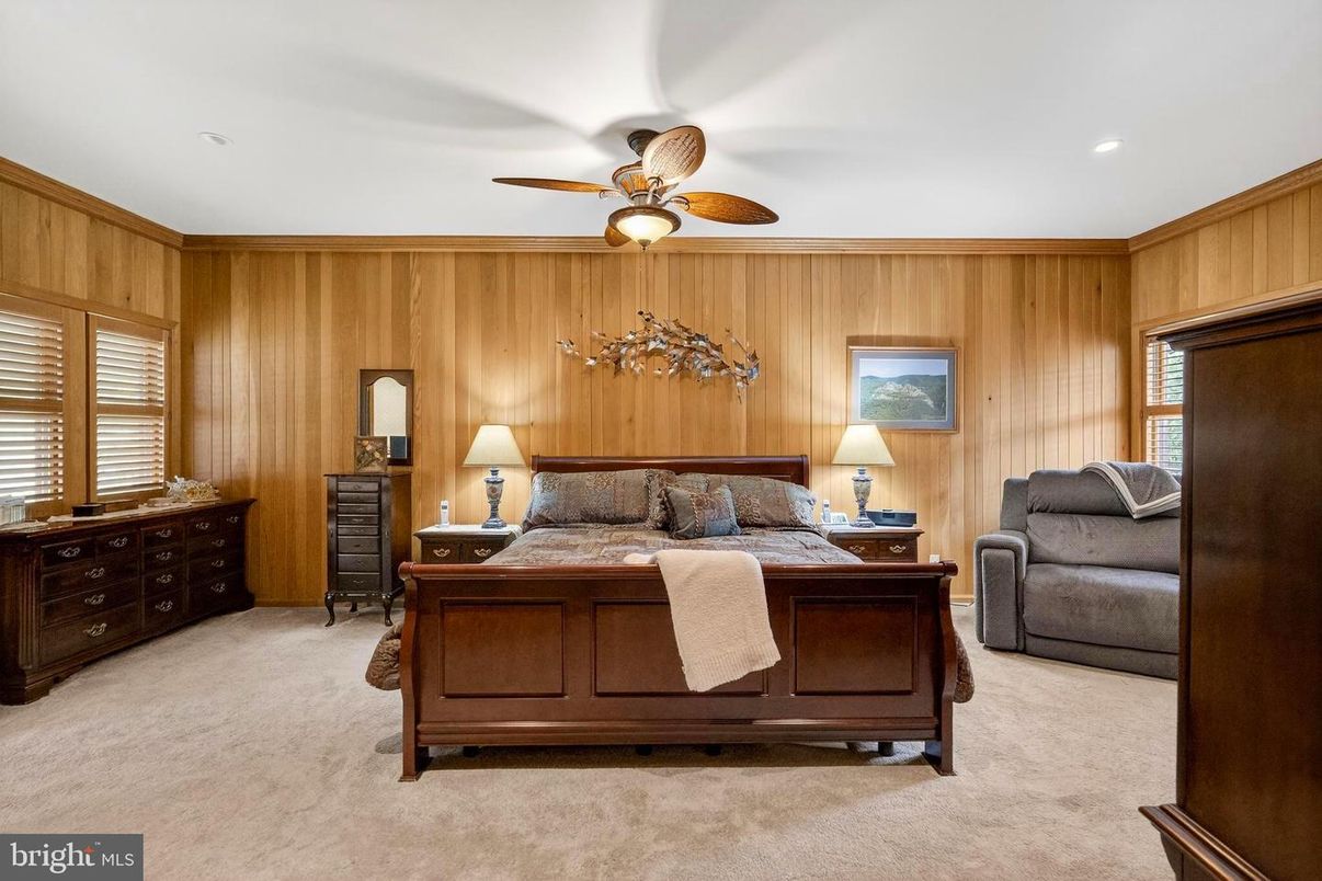 Home Office, Interior, Recessed Lighting, Wooden Walls