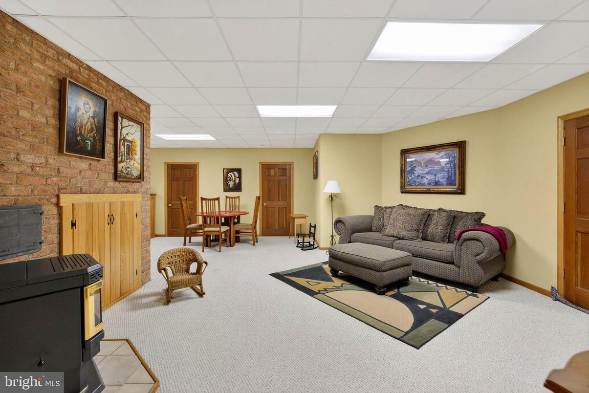 Dining room, Interior, Living room, Recessed Lighting, Stone Walls