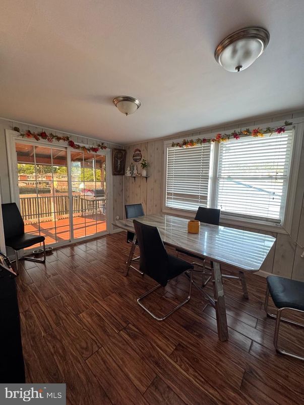 Dining room, Interior, Wood Texture Flooring
