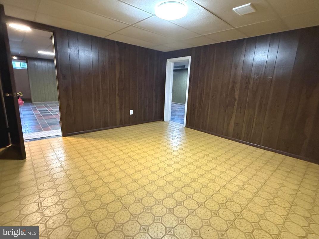 Empty room, Interior, Wooden Walls