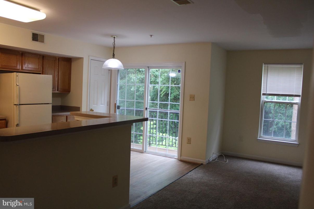 Interior, Kitchen, Pendant Lights, Wood Texture Flooring