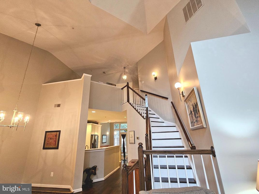 Interior, Pendant Lights, Recessed Lighting, Wood Texture Flooring