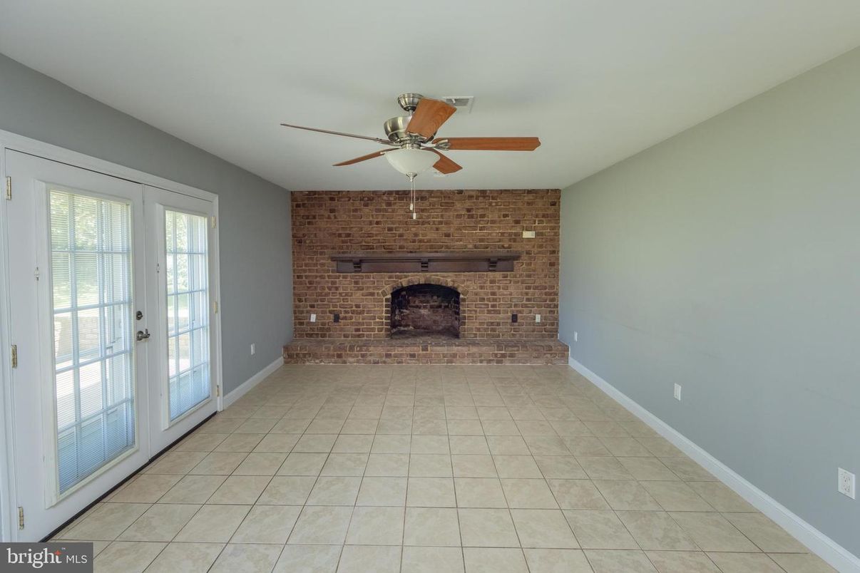 Empty room, Fireplace, Interior, Stone Walls