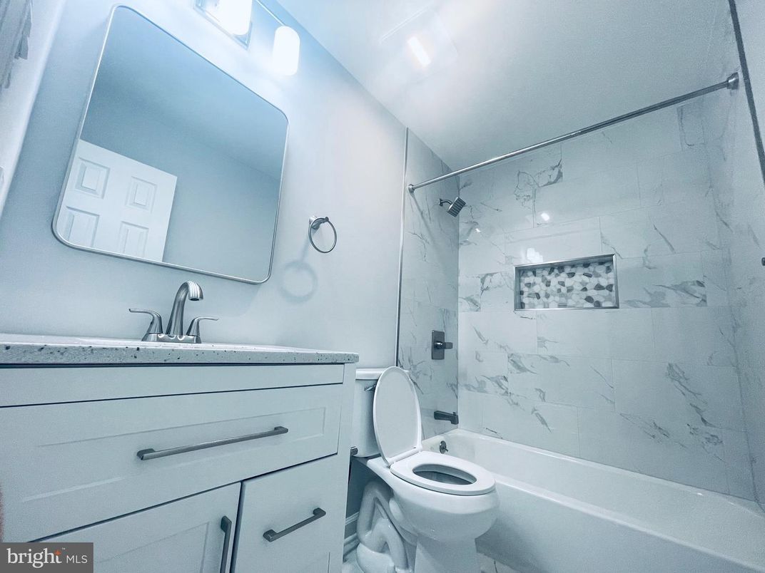 Bathroom, Interior, Marble Walls