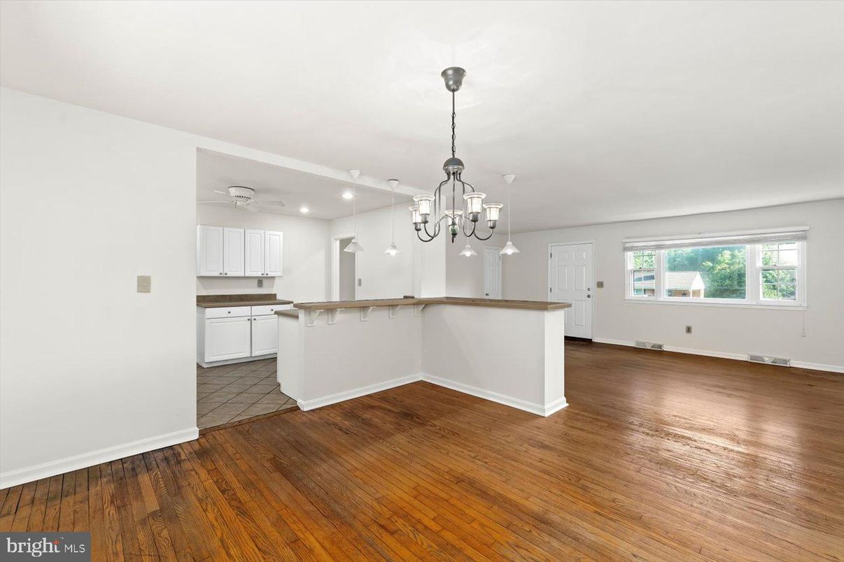 Chandelier, Empty room, Interior, Kitchen, Pendant Lights, Recessed Lighting, Wood Texture Flooring