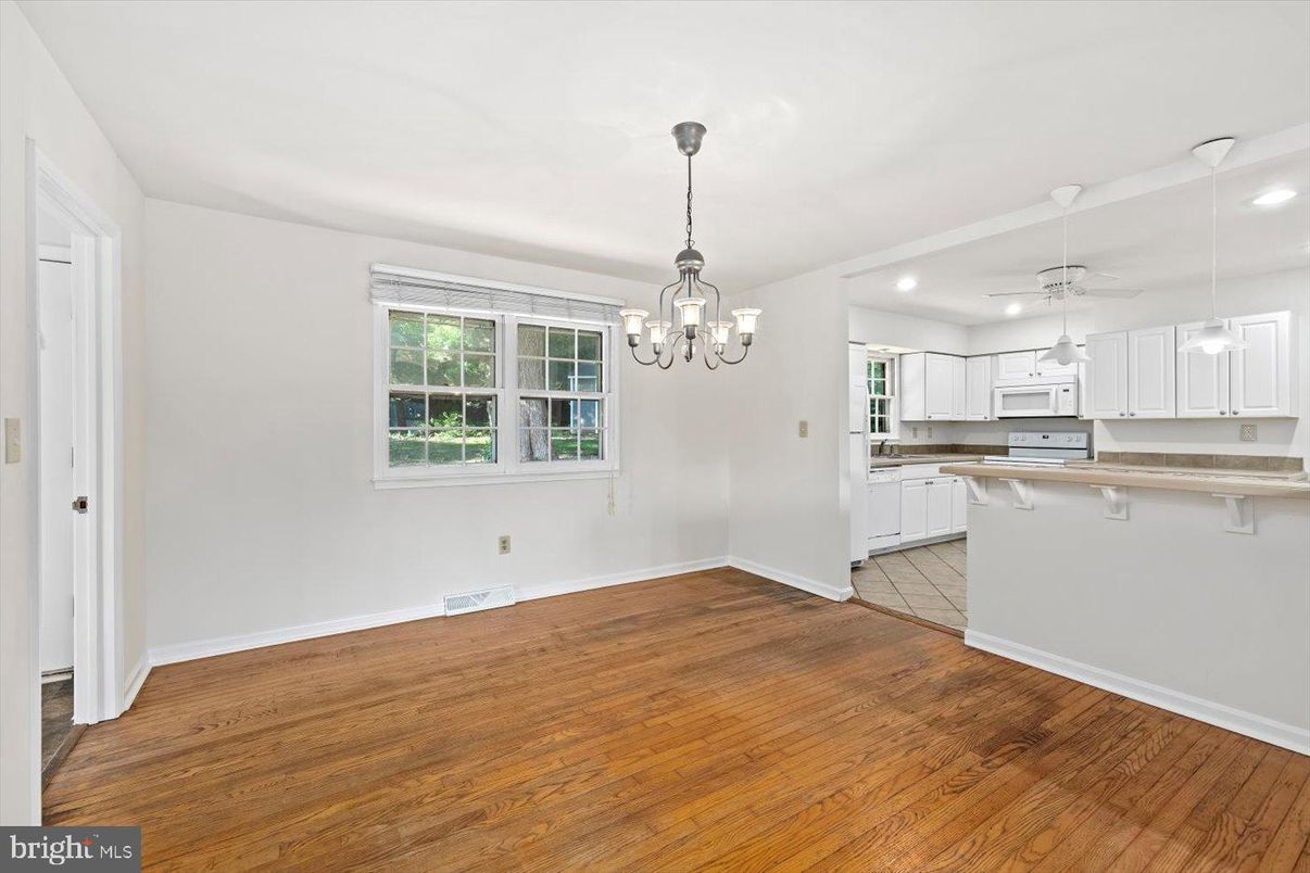 Chandelier, Empty room, Interior, Kitchen, Pendant Lights, Recessed Lighting, Wood Texture Flooring