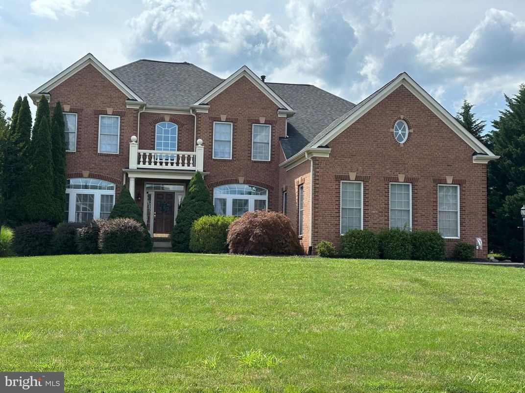 Exterior, Facade, Brick Facade, Brick Traditional
