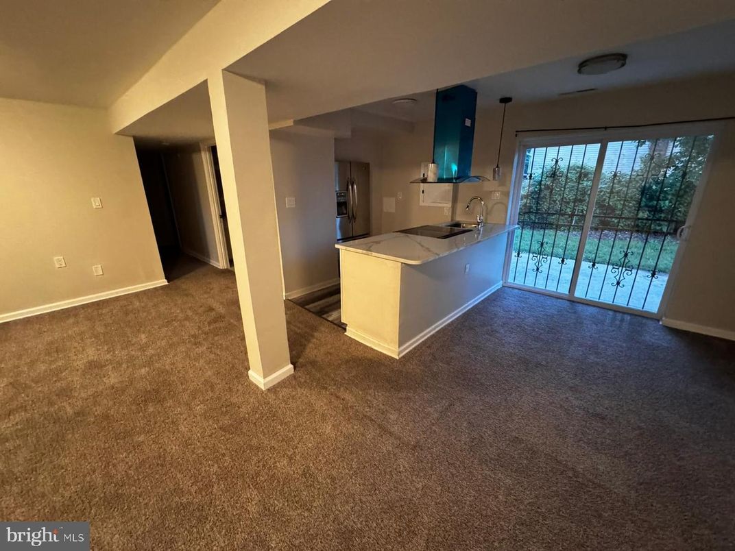 Empty room, Interior, Kitchen