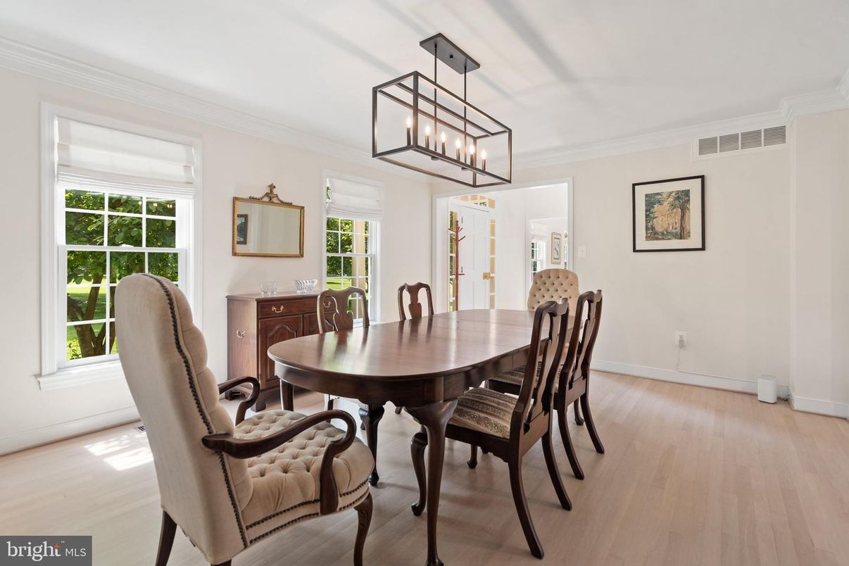 Chandelier, Dining room, Interior, Pendant Lights, Wood Texture Flooring