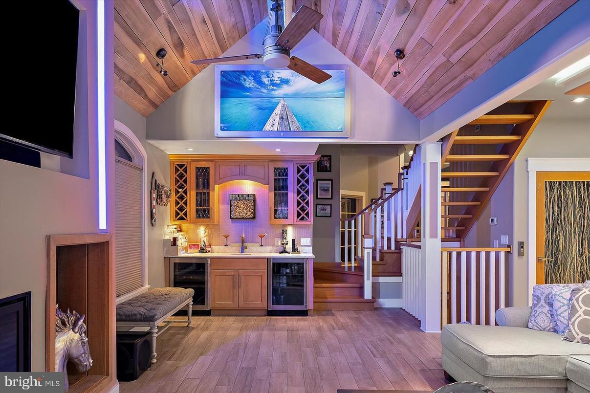 Interior, Recessed Lighting, Wooden Ceilings, Wood Texture Flooring