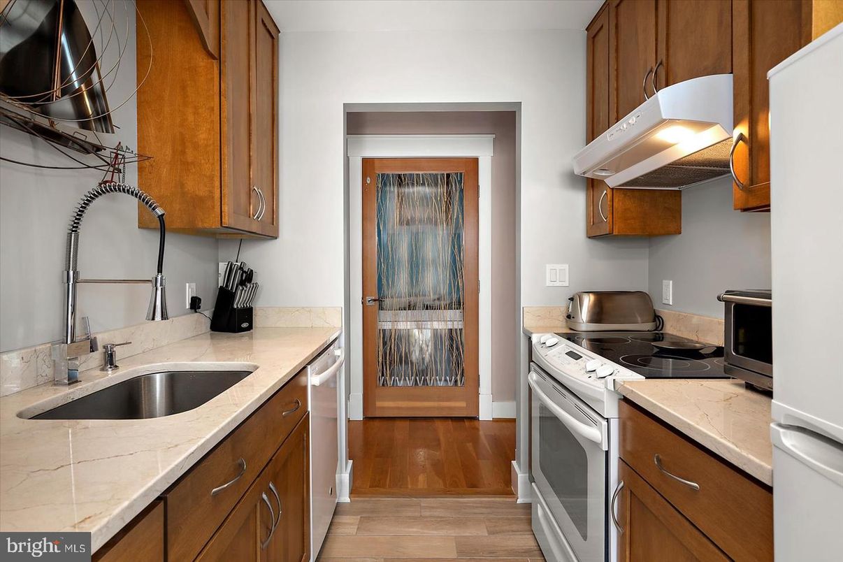 Interior, Kitchen, Stainless Steel Appliances, Wood Texture Flooring