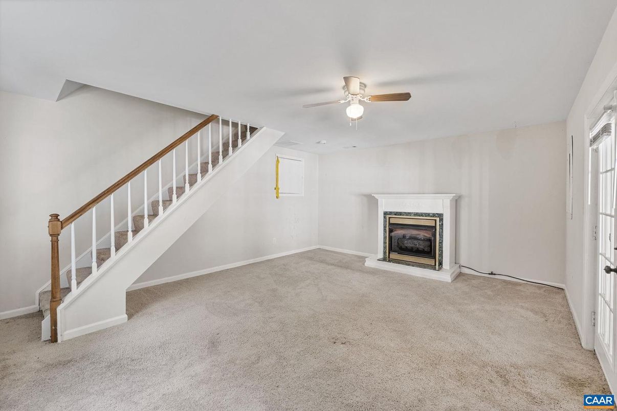 Empty room, Fireplace, Interior